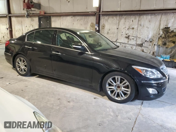 2013 Hyundai Genesis 3.8L z VIN KMHGC4DDXDU214241, wystawiony jako Copart lot #55467125 z przebiegiem 70 079 mil mil oraz Szkoda całkowita • Salvage title. Historia ofert i sprzedaży dostępna na DreamBid. Obrazek 4.