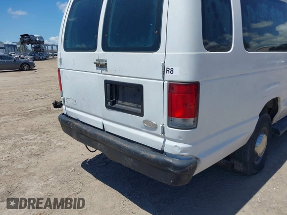 2003 Ford Econoline Passenger XL with VIN 1FBSS31L33HA12571, listed as a IAAI auction lot 42268424 with 170,739 mi miles and . Bid and sale history available at DreamBid. Image 15.