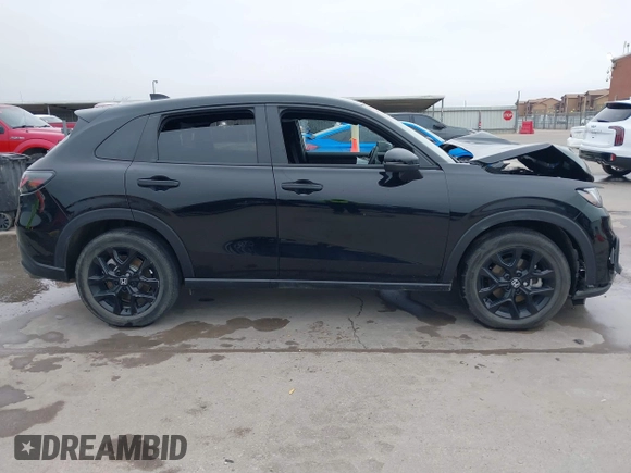 2024 Honda HR-V Sport with VIN 3CZRZ1H52RM745677, listed as a IAAI auction lot 41706640 with 28,696 mi miles. Bid and sale history available at carsss.com. Image 14.