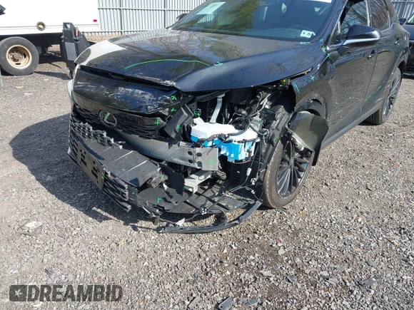 2024 Lexus RX 350 z VIN 2T2BAMCA6RC079450, wystawiony jako IAAI lot #41781873 z przebiegiem 6749 mil mil oraz . Historia ofert i sprzedaży dostępna na DreamBid. Obrazek 6.