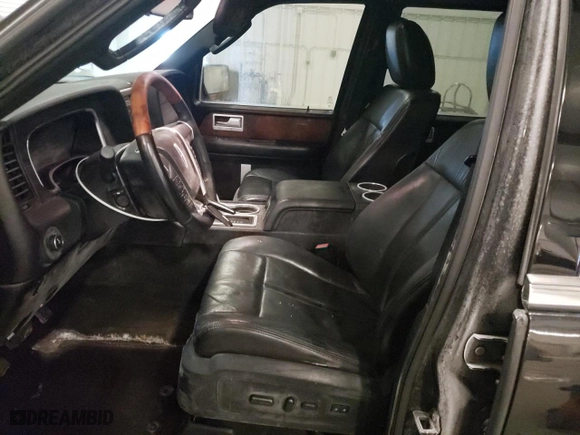 2015 Lincoln Navigator with VIN 5LMJJ2JTXFEJ07275, listed as a Copart auction lot 45729905 with 176,420 mi miles and Salvage Title. Bid and sale history available at carsss.com. Image 7.