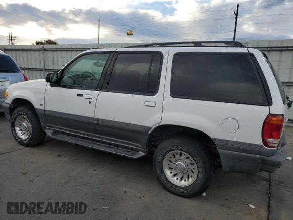 2001 Mercury Mountaineer with VIN 4M2ZU86P71UJ01507, listed as a Copart auction lot 55423855 with 121,733 mi miles and Non repairable. Bid and sale history available at DreamBid. Image 2.