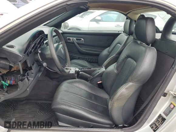2002 Mercedes-Benz SLK-Class 2.3L Kompressor with VIN WDBKK49F92F241765, listed as a Copart auction lot 50774655 with 141,371 mi miles and Clean Title. Bid and sale history available at carsss.com. Image 7.