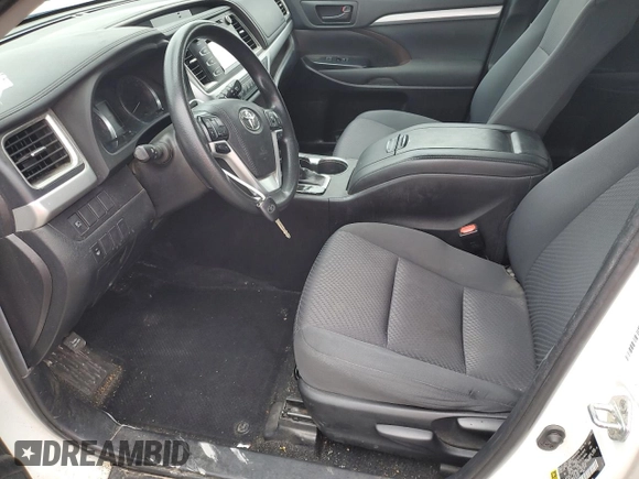 2019 Toyota Highlander LE with VIN 5TDBZRFH7KS923687, listed as a Copart auction lot 59292065 with 94,084 mi miles and Salvage title. Bid and sale history available at DreamBid. Image 7.