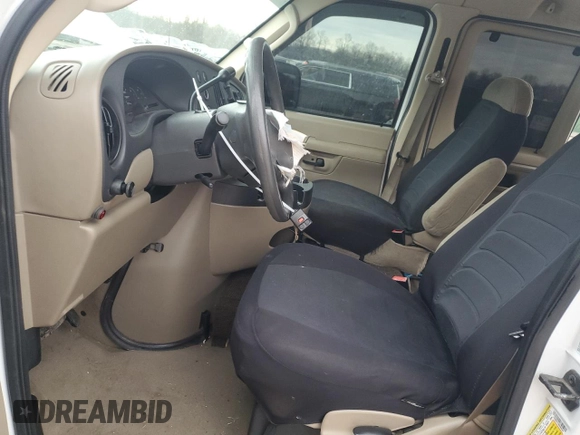2008 Ford Econoline Passenger XL with VIN 1FBNE31L48DA80204, listed as a Copart auction lot 43873375 with 181,378 mi miles and Salvage Title. Bid and sale history available at carsss.com. Image 7.