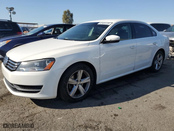 2014 Volkswagen Passat SE with VIN 1VWBP7A32EC014345, listed as a Copart auction lot 43405135 with 121,253 mi miles and Salvage Title. Bid and sale history available at carsss.com. Image 1.