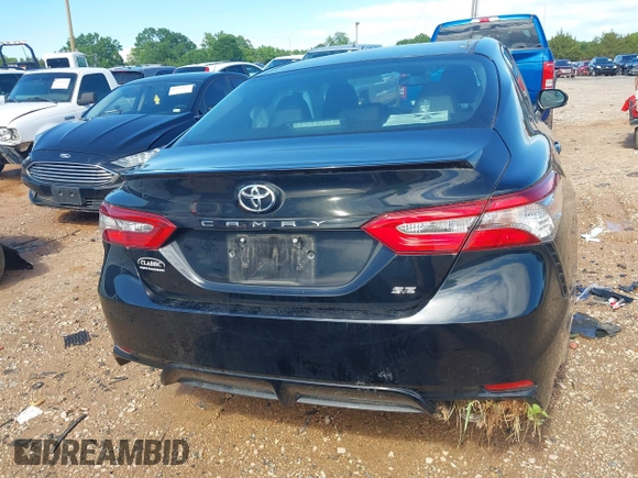 2018 Toyota Camry LE z VIN 4T1B11HKXJU652275, wystawiony jako IAAI lot #42245625 z przebiegiem 49 596 mil mil oraz . Historia ofert i sprzedaży dostępna na DreamBid. Obrazek 16.