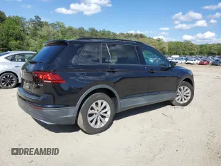 2019 Volkswagen Tiguan S z VIN 3VV0B7AX0KM145474, wystawiony jako Copart lot #56061755 z przebiegiem 71 101 mil mil oraz Szkoda całkowita • Salvage title. Historia ofert i sprzedaży dostępna na DreamBid. Obrazek 3.