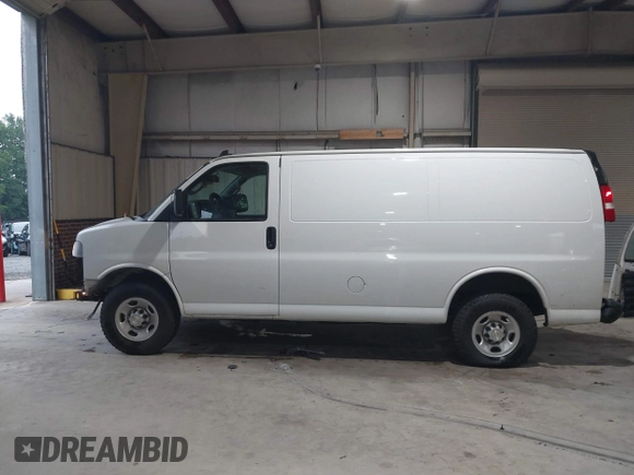 2021 Chevrolet Express Cargo with VIN 1GCWGAFP4M1160480, listed as a IAAI auction lot 42621437 with 99,142 mi miles and . Bid and sale history available at DreamBid. Image 15.