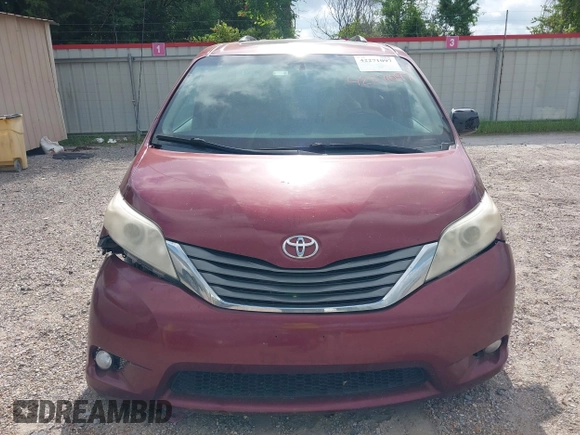 2013 Toyota Sienna XLE AAS z VIN 5TDYK3DC5DS380894, wystawiony jako IAAI lot #42271097 z przebiegiem 145 494 mil mil oraz . Historia ofert i sprzedaży dostępna na DreamBid. Obrazek 13.