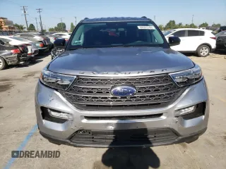 2024 Ford Explorer XLT with VIN 1FMSK7DHXRGA32630, listed as a Copart auction lot 68529784 with 884 mi miles and Salvage Title. Bid and sale history available at carsss.com. Image 5.