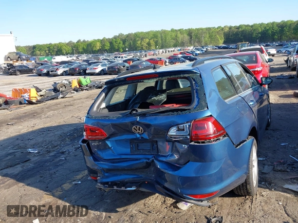 2015 Volkswagen Golf SportWagen TDI SE with VIN 3VWCA7AUXFM517359, listed as a IAAI auction lot 41987425 with 146,708 mi miles. Bid and sale history available at carsss.com. Image 4.