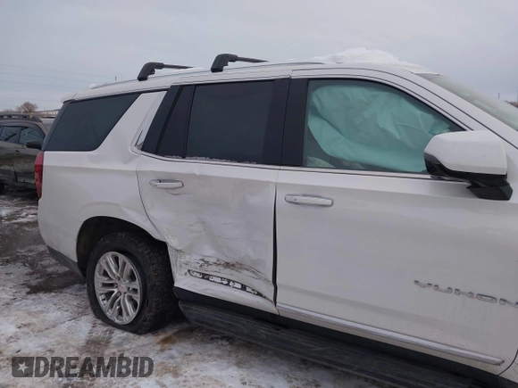 2022 GMC Yukon SLT with VIN 1GKS2BKD7NR137250, listed as a IAAI auction lot 41254455 with 38,213 mi miles. Bid and sale history available at carsss.com. Image 6.