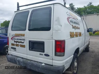 2011 Ford Econoline Cargo Commercial z VIN 1FTNE2EW0BDA59853, wystawiony jako IAAI lot #42347177 z przebiegiem 170 881 mil mil oraz . Historia ofert i sprzedaży dostępna na DreamBid. Obrazek 4.