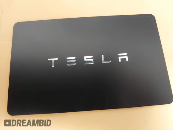 2025 Tesla Model Y Long Range z VIN 7SAYGDED7SA373784, wystawiony jako IAAI lot #41881719 z przebiegiem 1 192 mil mil oraz . Historia ofert i sprzedaży dostępna na DreamBid. Obrazek 11.