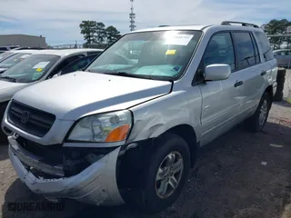 2005 Honda Pilot EX-L with RES with VIN 2HKYF18605H562586, listed as a IAAI auction lot 41826755 with 298,051 mi miles. Bid and sale history available at carsss.com. Image 17.