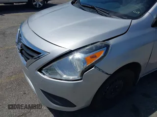 2015 Nissan Versa SV with VIN 3N1CN7AP1FL846929, listed as a IAAI auction lot 42068428 with 104,773 mi miles. Bid and sale history available at carsss.com. Image 6.