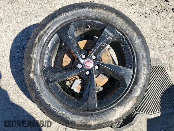 2019 Jaguar F-Pace 25t Premium with VIN SADCJ2FX6KA397242, listed as a Copart auction lot 47704605 with 74,256 mi miles and Salvage Title. Bid and sale history available at DreamBid. Image 13.