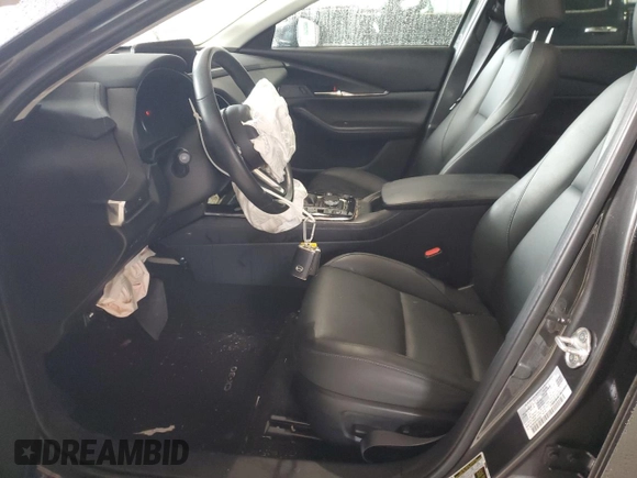 2023 Mazda CX-30 S Carbon Edition z VIN 3MVDMBCM5PM569903, wystawiony jako Copart lot #84850594 z przebiegiem 14 653 mil mil oraz Szkoda całkowita • Salvage title. Historia ofert i sprzedaży dostępna na DreamBid. Obrazek 7.