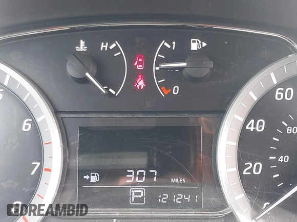 2015 Nissan Sentra SV with VIN 3N1AB7AP6FL665275, listed as a IAAI auction lot 41594093 with 121,241 mi miles and . Bid and sale history available at DreamBid. Image 7.