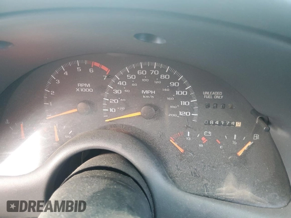 1997 Chevrolet Camaro z VIN 2G1FP22K6V2101185, wystawiony jako Copart lot #54356505 z przebiegiem 84 174 mil mil oraz Nie do naprawy • Non repairable. Historia ofert i sprzedaży dostępna na DreamBid. Obrazek 9.