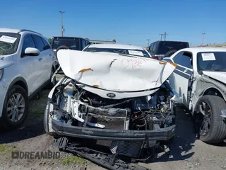 2015 Kia Optima SX Turbo with VIN 5XXGR4A67FG517902, listed as a IAAI auction lot 41629985 with 1 mi miles. Bid and sale history available at carsss.com. Image 13.