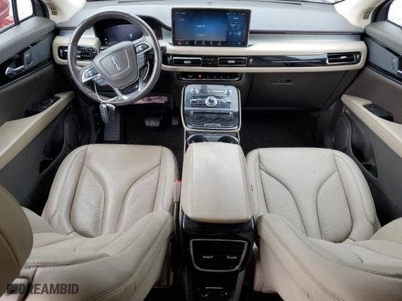 2021 Lincoln Nautilus Standard with VIN 2LMPJ8J95MBL10687, listed as a Copart auction lot 68401243 with 44,733 mi miles. Bid and sale history available at carsss.com. Image 8.