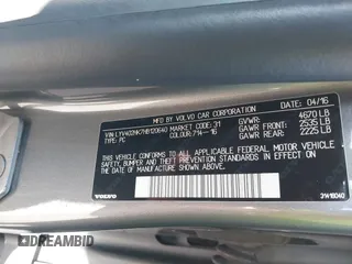 2017 Volvo S60 Inscription with VIN LYV402HK7HB120640, listed as a IAAI auction lot 41583114 with 71,884 mi miles. Bid and sale history available at carsss.com. Image 9.