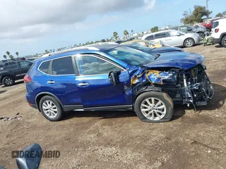 2020 Nissan Rogue SV with VIN JN8AT2MT0LW041231, listed as a IAAI auction lot 41928259 with 44,670 mi miles and . Bid and sale history available at carsss.com. Image 14.