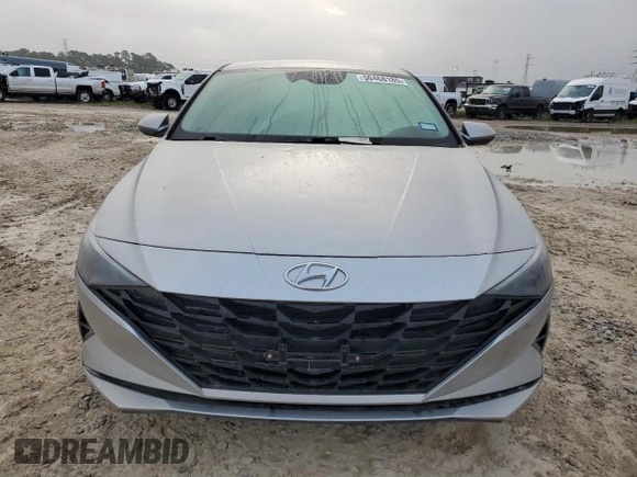 2022 Hyundai Elantra SEL z VIN 5NPLM4AGXNH055070, wystawiony jako Copart lot #50468185 z przebiegiem 24 539 mil mil oraz Czysty tytuł • Clean title. Historia ofert i sprzedaży dostępna na DreamBid. Obrazek 5.
