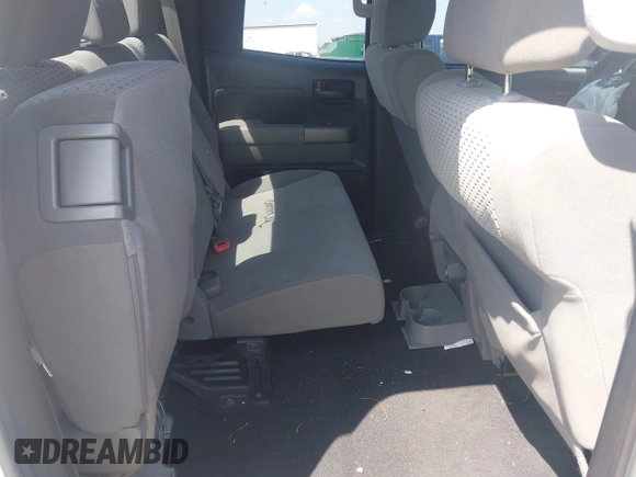 2012 Toyota Tundra z VIN 5TFUW5F10CX265543, wystawiony jako IAAI lot #42162418 z przebiegiem 219 270 mil mil oraz . Historia ofert i sprzedaży dostępna na DreamBid. Obrazek 8.