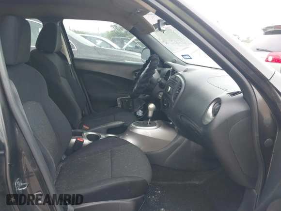 2013 Nissan Juke SV with VIN JN8AF5MR4DT202647, listed as a IAAI auction lot 42200661 with 145,152 mi miles. Bid and sale history available at carsss.com. Image 5.