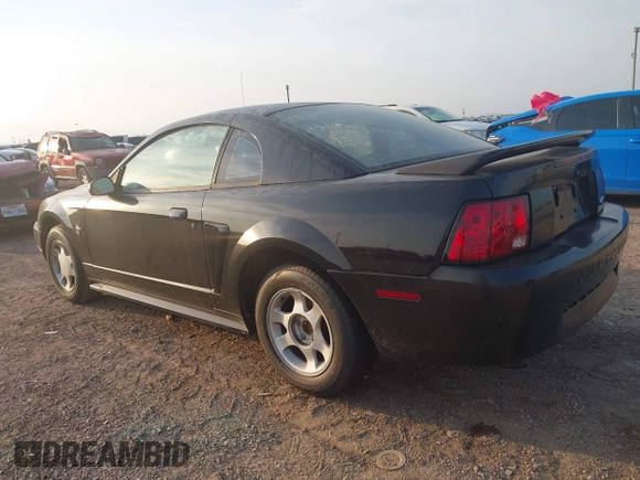 1999 Ford Mustang with VIN 1FAFP4047XF221818, listed as a IAAI auction lot 42261984 with 156,577 mi miles and . Bid and sale history available at DreamBid. Image 3.