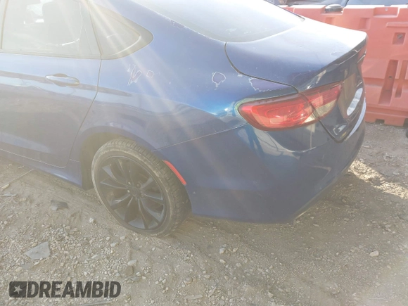 2015 Chrysler 200 S with VIN 1C3CCCBBXFN658834, listed as a IAAI auction lot 40692713 with 144,128 mi miles and . Bid and sale history available at DreamBid. Image 3.