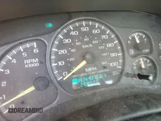 2000 GMC Sierra 1500 SL with VIN 2GTEC19V6Y1286471, listed as a Copart auction lot 37677754 with 289,027 mi miles and Non Repairable. Bid and sale history available at DreamBid. Image 9.