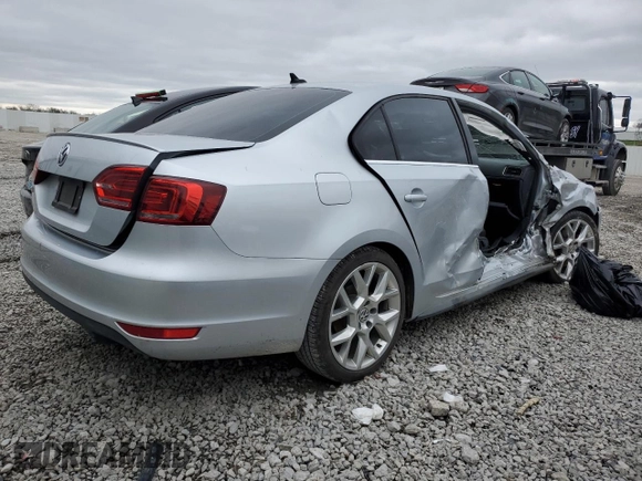 2014 Volkswagen Jetta GLI Edition 30 with VIN 3VW4S7AJ3EM261667, listed as a Copart auction lot 51170615 with 37,039 mi miles and Clean title. Bid and sale history available at DreamBid. Image 3.