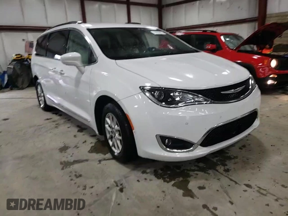 2020 Chrysler Pacifica Touring L with VIN 2C4RC1BGXLR128514, listed as a Copart auction lot 57333635 with 71,109 mi miles and Salvage title. Bid and sale history available at DreamBid. Image 15.