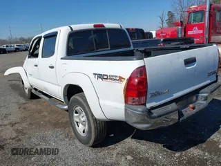 2008 Toyota Tacoma PreRunner with VIN 5TEJU62N38Z560157, listed as a IAAI auction lot 41608600 with 216,045 mi miles. Bid and sale history available at carsss.com. Image 3.