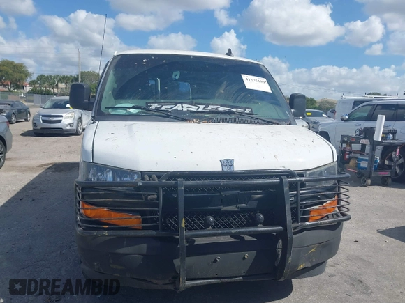 2018 Chevrolet Express Cargo Van with VIN 1GCWGAFP0J1177319, listed as a IAAI auction lot 41575100 with 132,479 mi miles. Bid and sale history available at carsss.com. Image 11.
