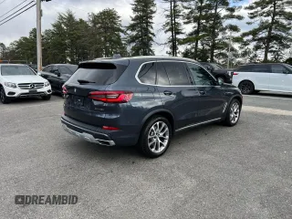 2022 BMW X5 xDrive40i with VIN 5UXCR6C00N9J48961, listed as a Copart auction lot 51067615 with 139,777 mi miles and Clean Title. Bid and sale history available at carsss.com. Image 4.