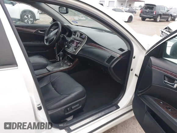 2012 Toyota Avalon z VIN 4T1BK3DB5CU453278, wystawiony jako IAAI lot #41537734 z przebiegiem 183 492 mil mil oraz . Historia ofert i sprzedaży dostępna na DreamBid. Obrazek 5.