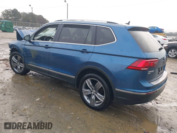 2020 Volkswagen Tiguan SE z VIN 3VV3B7AX5LM176136, wystawiony jako IAAI lot #41564431 z przebiegiem 74 867 mil mil oraz . Historia ofert i sprzedaży dostępna na DreamBid. Obrazek 3.