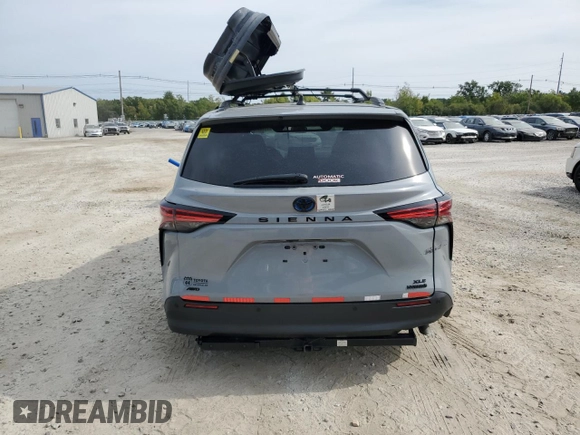 2022 Toyota Sienna XLE Woodland Edition with VIN 5TDASKFCXNS045169, listed as a Copart auction lot 71785184 with 52,333 mi miles and Salvage Title. Bid and sale history available at carsss.com. Image 6.
