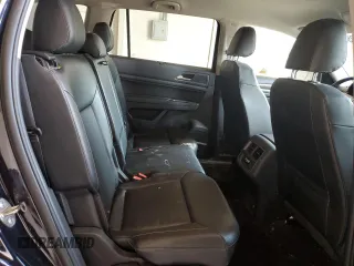 2019 Volkswagen Atlas SE with VIN 1V2WR2CA5KC518427, listed as a Copart auction lot 61795415 with 45,695 mi miles and Salvage title. Bid and sale history available at DreamBid. Image 10.