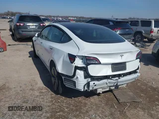2023 Tesla Model 3 z VIN 5YJ3E1EAXPF505951, wystawiony jako IAAI lot #41535421 z przebiegiem Nie podano mil oraz . Historia ofert i sprzedaży dostępna na DreamBid. Obrazek 6.