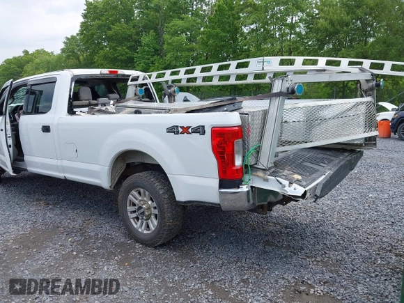 2017 Ford F-250 Lariat с VIN 1FT7W2B6XHED69215, выставлен на аукционе IAAI как лот 42473798 с пробегом 158 697 миль миль и . История ставок и продаж доступна на DreamBid. Изображение 3.