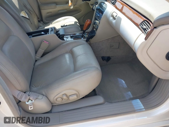 2000 Cadillac Seville Touring STS z VIN 1G6KY5495YU145937, wystawiony jako IAAI lot #42330143 z przebiegiem 217 894 mil mil oraz . Historia ofert i sprzedaży dostępna na DreamBid. Obrazek 5.