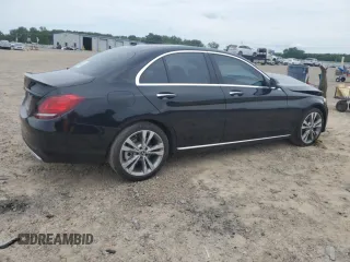2019 Mercedes-Benz C 300 z VIN 55SWF8DB3KU317826, wystawiony jako Copart lot #58099425 z przebiegiem 104 303 mil mil oraz Szkoda całkowita • Salvage title. Historia ofert i sprzedaży dostępna na DreamBid. Obrazek 3.