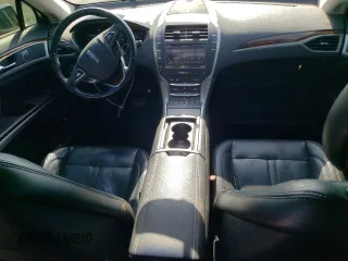 2015 Lincoln MKZ Hybrid z VIN 3LN6L2LU2FR607548, wystawiony jako Copart lot #61922775 z przebiegiem 255 797 mil mil oraz Szkoda całkowita • Salvage title. Historia ofert i sprzedaży dostępna na DreamBid. Obrazek 8.