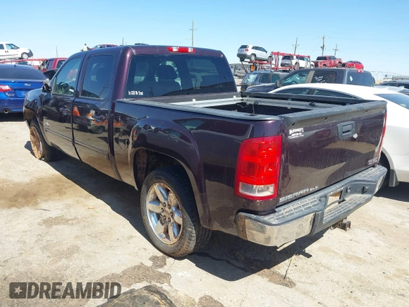 2008 GMC Sierra 1500 SLE1 z VIN 2GTEC13J481299287, wystawiony jako IAAI lot #41771000 z przebiegiem 354 951 mil mil oraz . Historia ofert i sprzedaży dostępna na DreamBid. Obrazek 3.